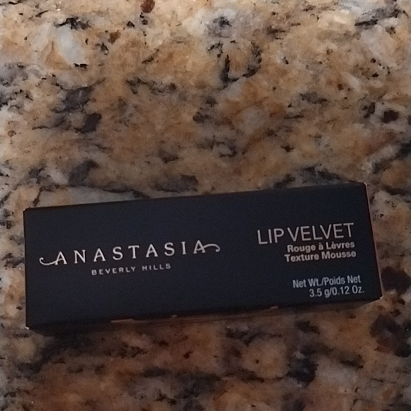 NIB Anastasia lip velvet mousse - Picture 4 of 14
